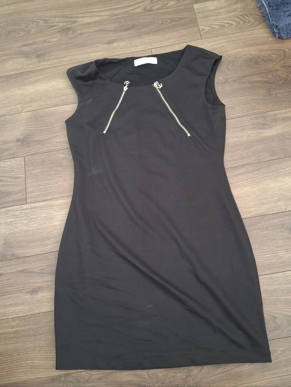 Black Sleeveless Zip Detail Tank